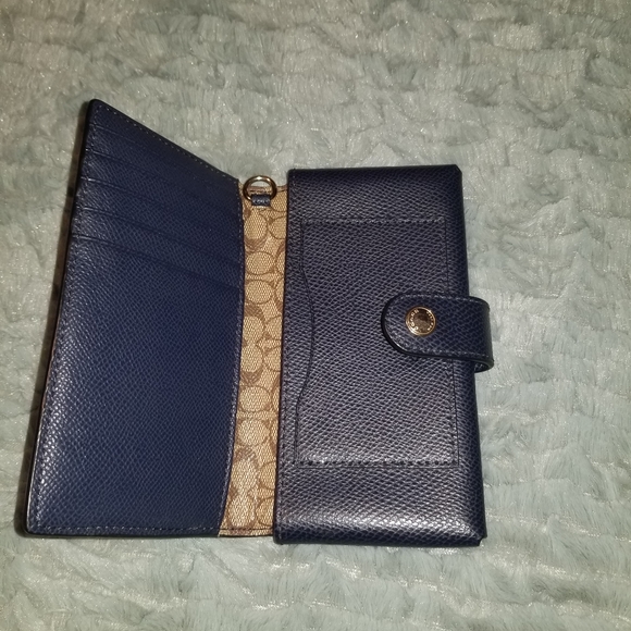 NWOT Coach Navy Wallet